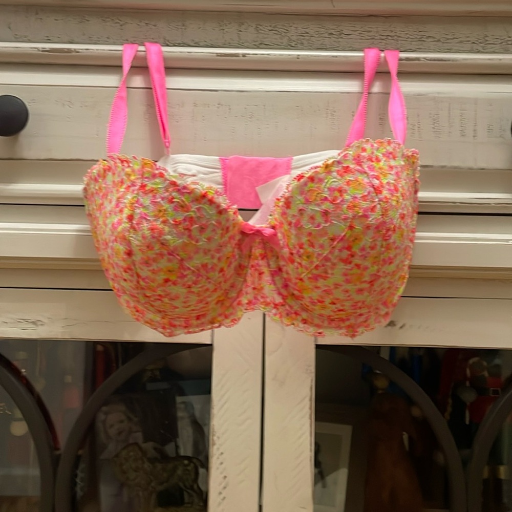 Reverse-able bra Victoria secret